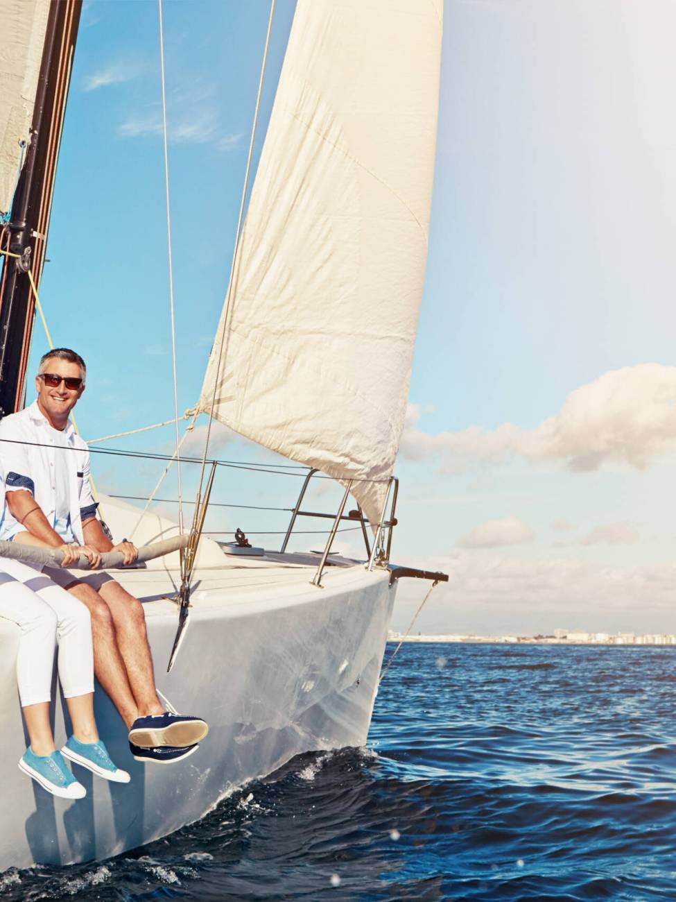 Go and see the world together.